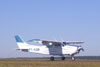Cessna 210L Centurion, PT-KQM, correndo para decolar.