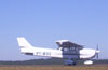 Cessna 172-R, PT-WVU, correndo para decolar.
